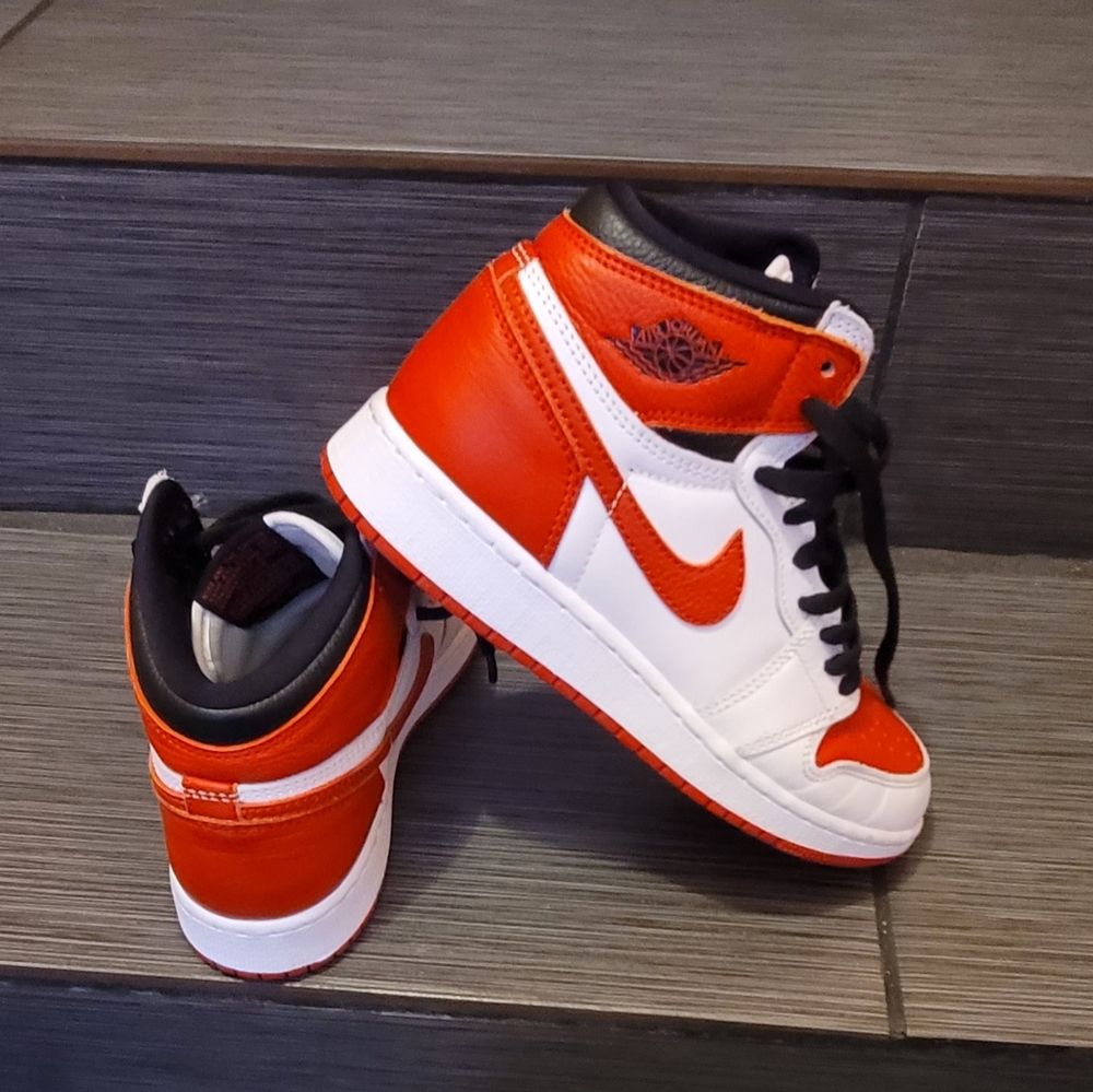 Nike shoes